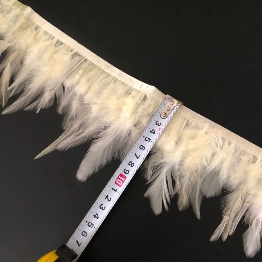 

10 yards Beige Saddle feather trimming 8-13cm 3-5inches height Rooster hackle feahter trims ribbons Fringes carnival decorative