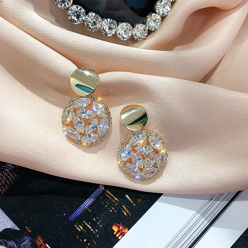 

USTAR Round Gold Sequins Drop Earrings for women Girl Geometric Hollow Crystals Dangle Earring Fashion Party Jewelry gifts