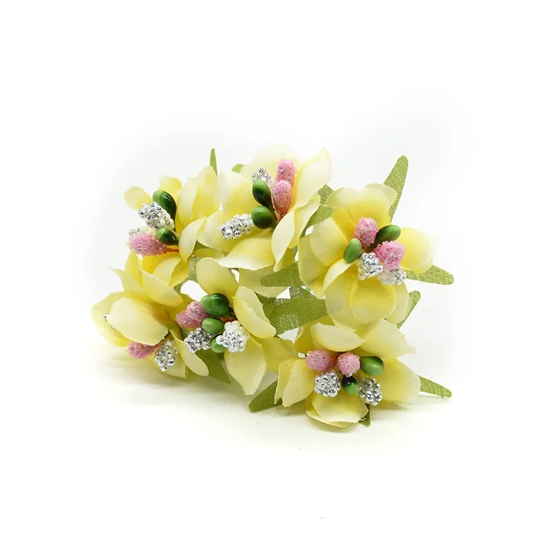 Декоративный букет искусственных цветов 6 шт |