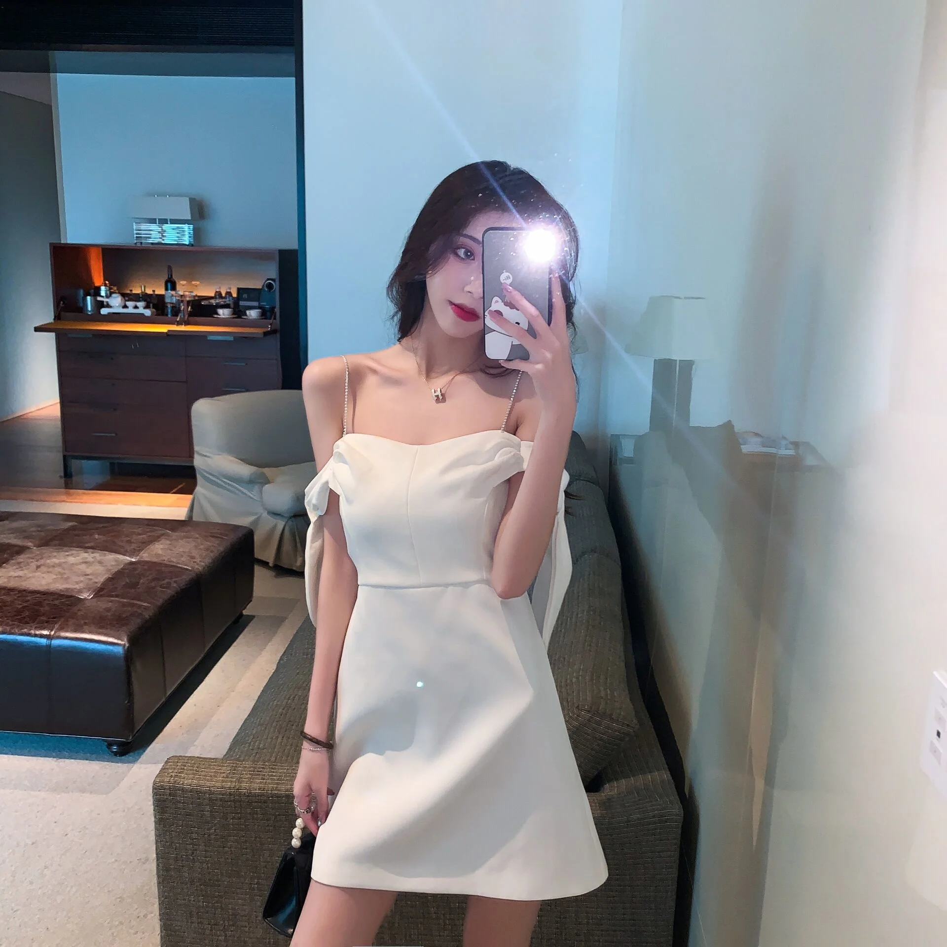 

Model New Sexy Chain Strap off-Shoulder Dress