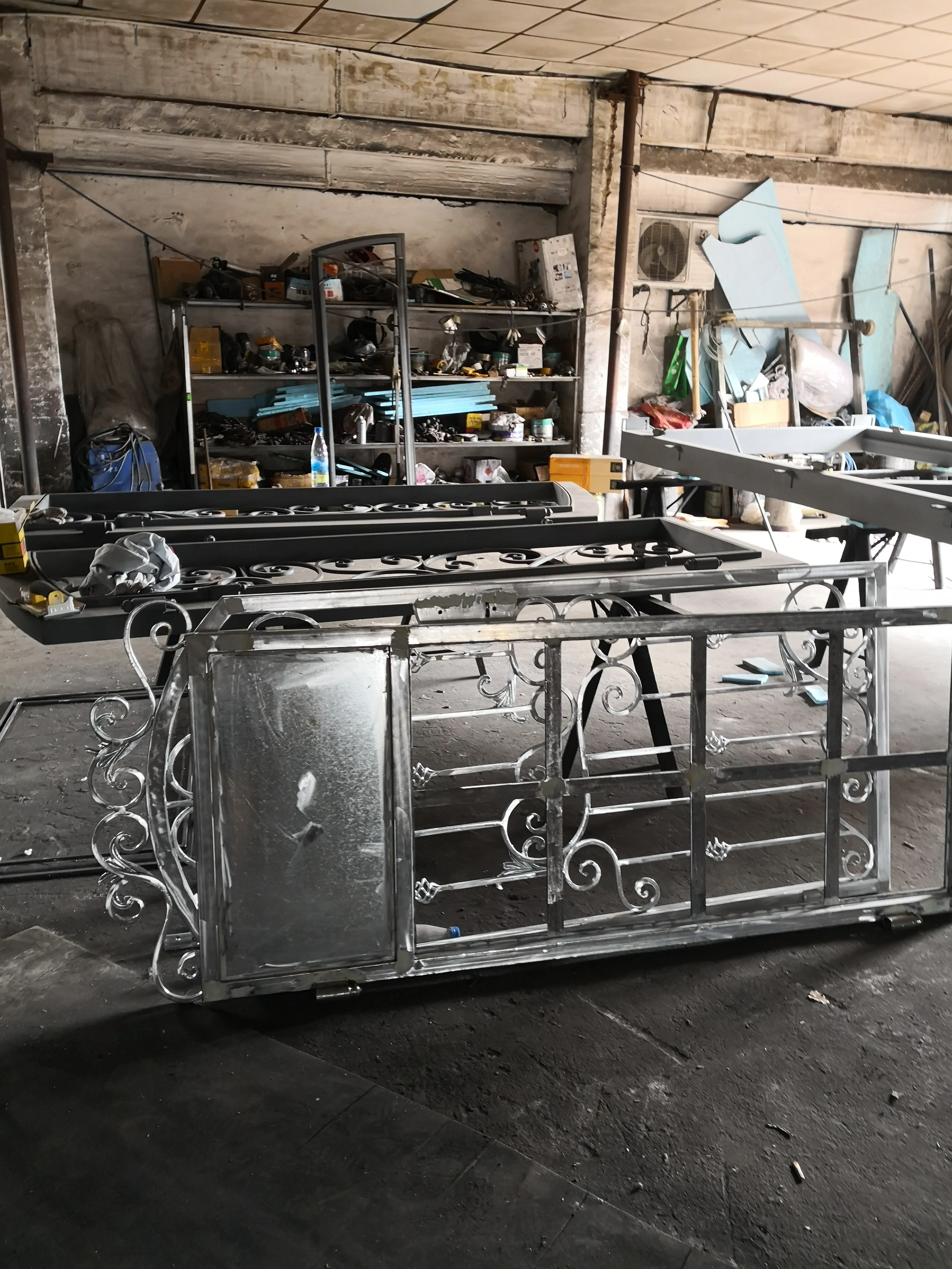 

Шанхайский бренд, китайская фабрика, 100%, сделанная на заказ австралийская железная входная дверь со стеклом