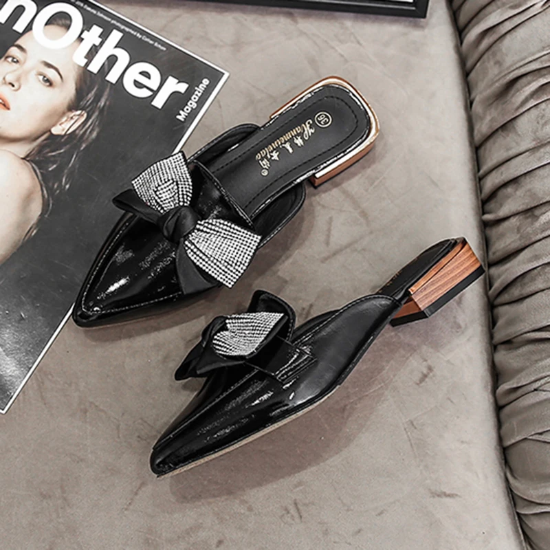 Мюли женские кожаные с острым носком шлепанцы из искусственной кожи на