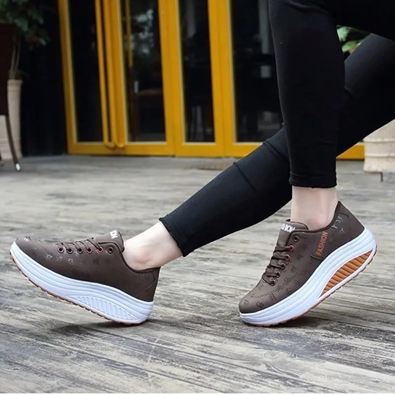 Women Sneakers Mesh Sneakers Casual Shoes Comfortable Thick Sole Flats Platform Shoes Lady Fitness Shoes Casual Platform Sneaker