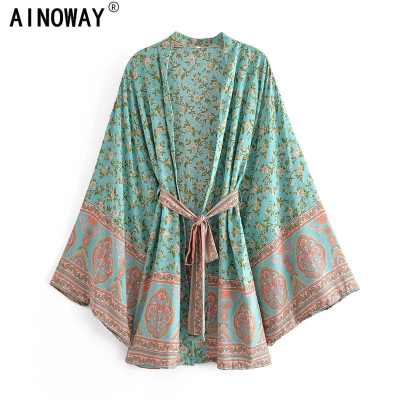 Женское кимоно в стиле бохо винтажное с цветочным принтом и поясом богемное