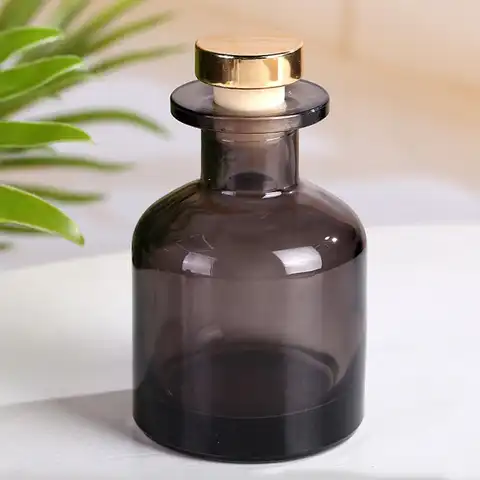 Стеклянная бутылка для ароматических масел с пластиковой пробкой, 50 мл