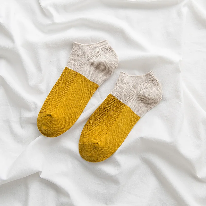 

Women's Socks & Hosiery