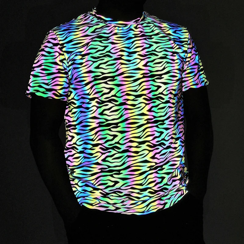 

Мужская Новая эластичная цветная Светоотражающая футболка, молодежная модная футболка с коротким рукавом и круглым вырезом, 2021