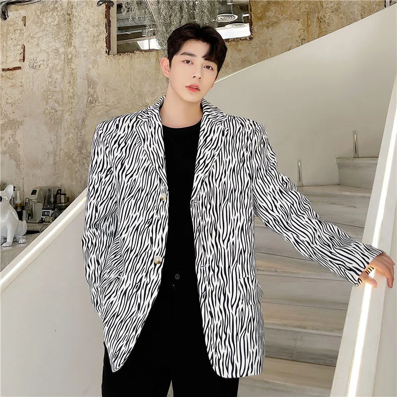 

Men's Wear Tide Koean Casual Personality Print Suit Coat 2021 Autumn New Fashion Loose Simple Long Sleeve Blazers For Male
