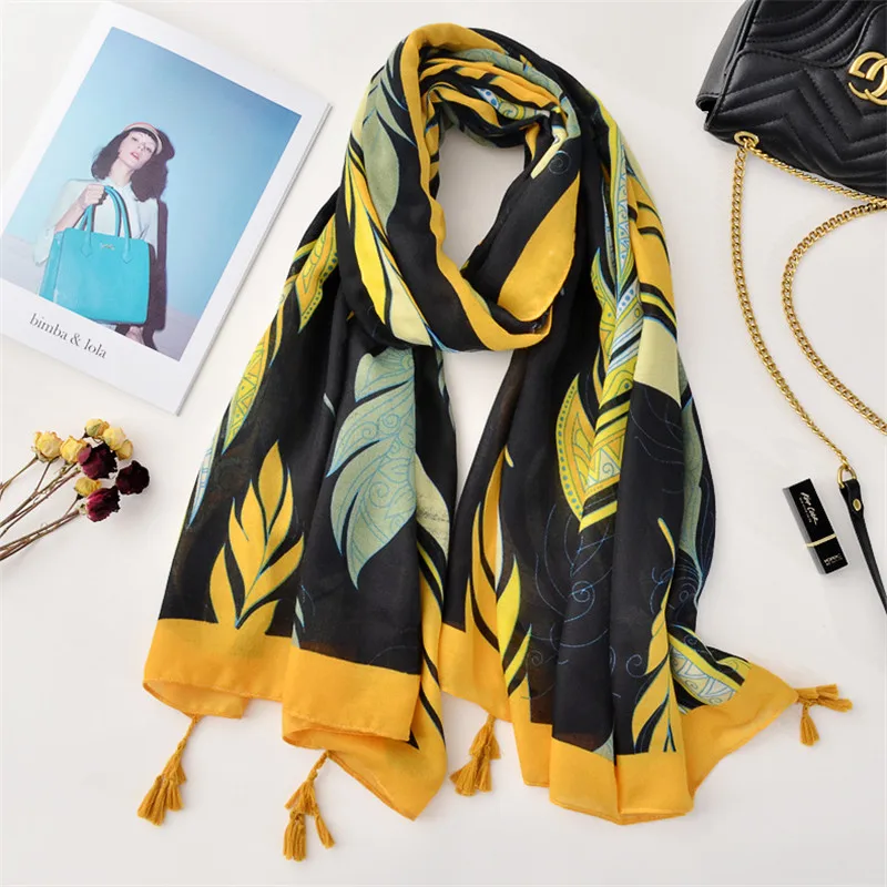 

2020 Women Fashion Retro Leaves Floral Tassel Viscose Shawl Scarf Autumn Hijabs and Wraps Pashmina Stoles Bufandas Muslim Snood