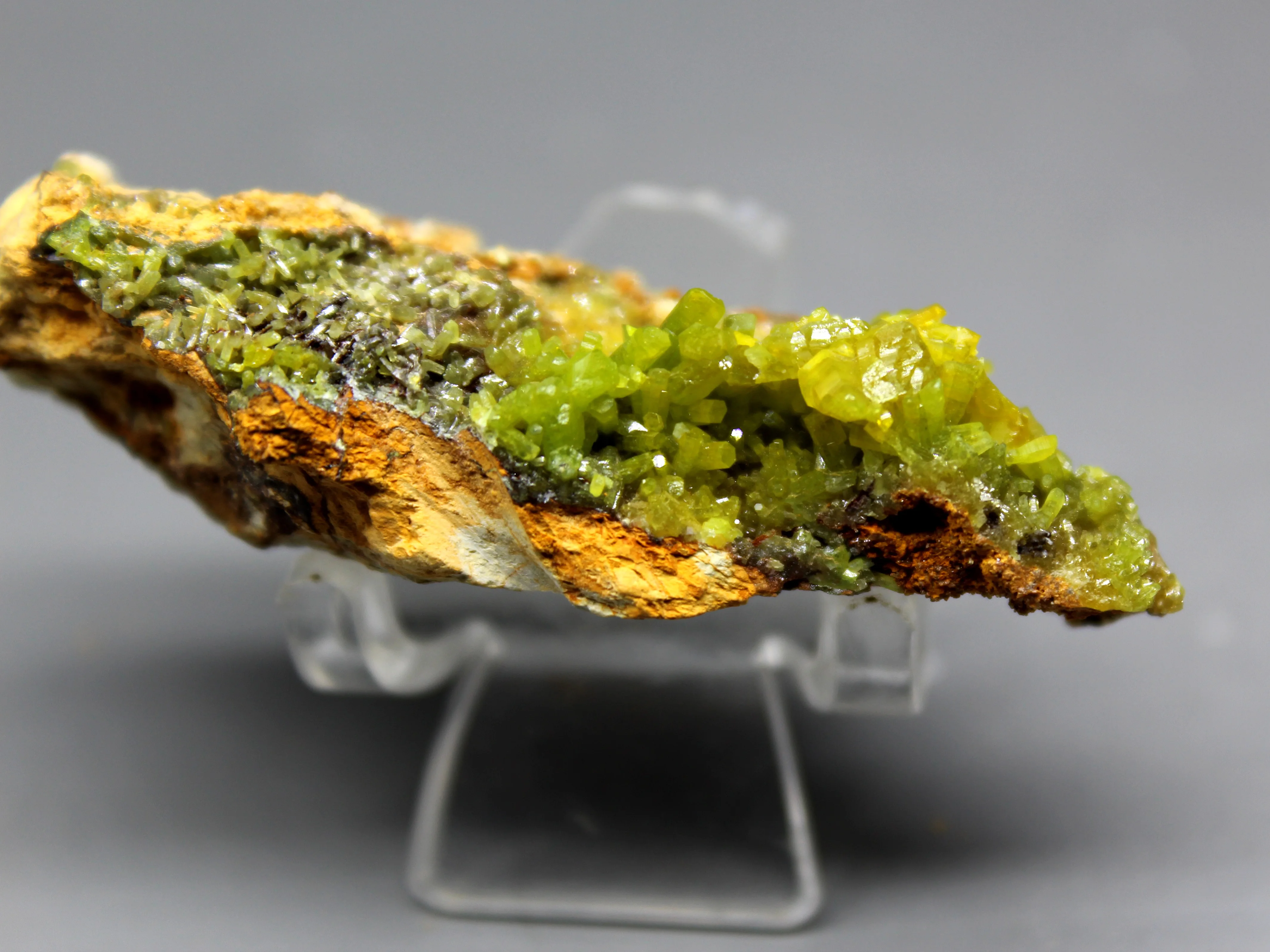 19 г натуральный редкий пироморфит зеленый свинец руды Природные Минеральные