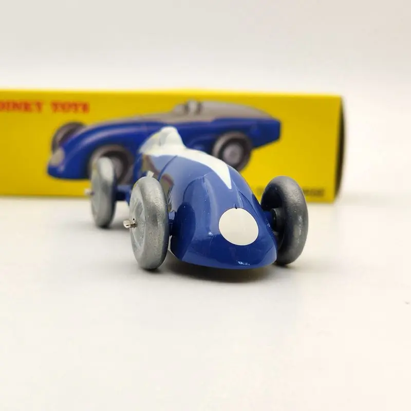 Коллекция автомобилей из коллекции Tiguan Dinky Toys 23A AUTO DE COURSE 1:43
