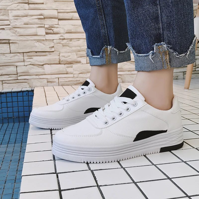 

Fashioh White Sneakers Women's Skateboarding Shoes Breathable Street Shoes Lace Up Skateboard Sneaker Casual Vulcanized Shoes