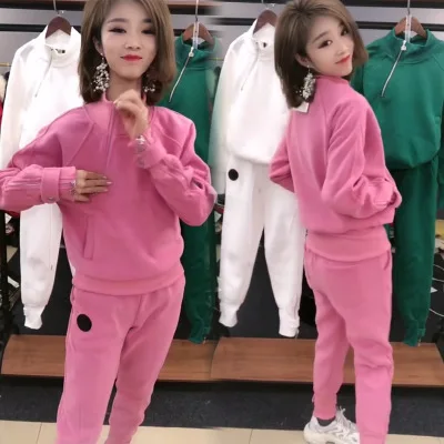 Зимний женский спортивный костюм из плотного флиса куртка с капюшоном + штаны