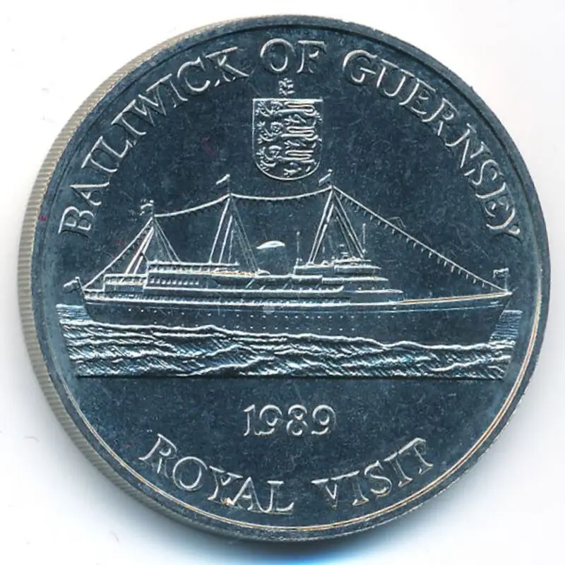 Гернси 2 фунта 1989 г. Визит Королевы Елизаветы II. Королевская яхта Britannia. Корабль.