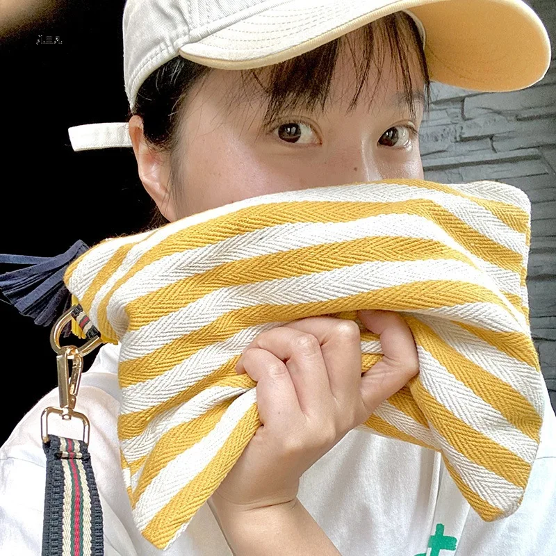 

Cosmetic Bag Women Striped Makeup Case Organizer Korean Tassel Cosmetic Pouch Necesserie Travel Toiletry Bag Canvas Beauty Case