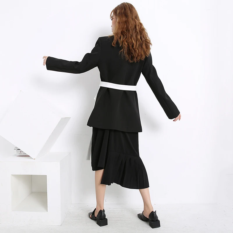 

[EAM] Women Black Contrast Color Pocket Blazer New Lapel Long Sleeve Loose Fit Jacket Fashion Tide Spring Autumn 2021 1S39401
