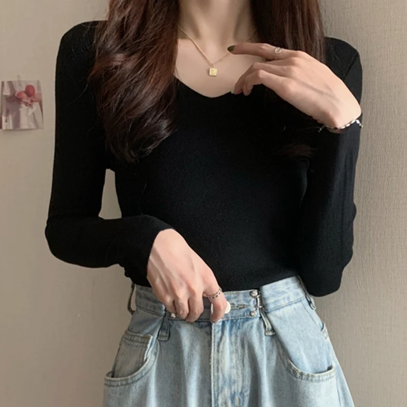 

2020 New V-neck Slim Fit All-Matching BASE Jumpers Top Short Autumn and Winter Fashionable Long Sleeve Sweater Female Underwear