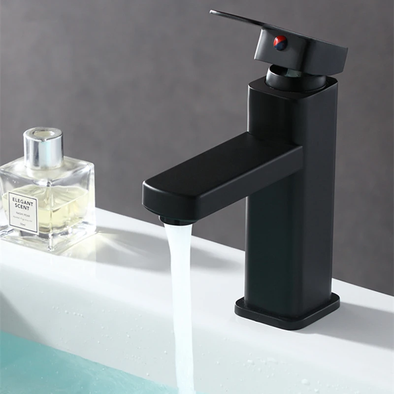 Элегантный смеситель из цинкового сплава для горячей и холодной воды ванной