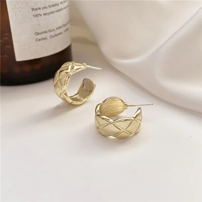 2019 Новое поступление простые неправильной формы Узорные серьги летний отдых