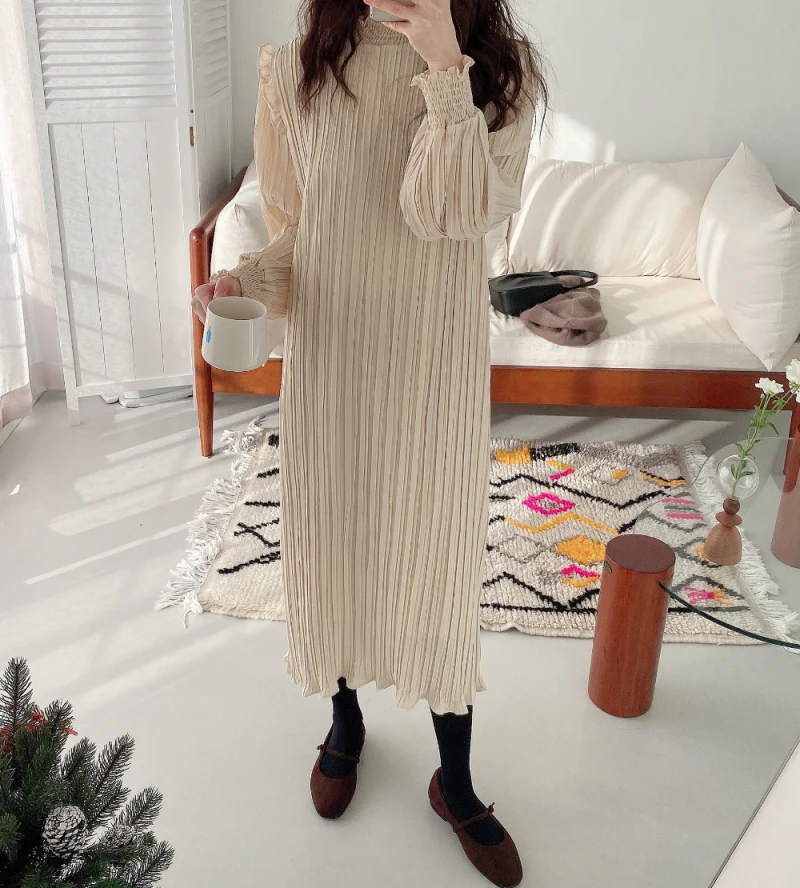 

Dresses Korean fashion Chiffon Dress Long Sleeve Simple Sweet and Loose Slimming Pleated Dress Kawaii