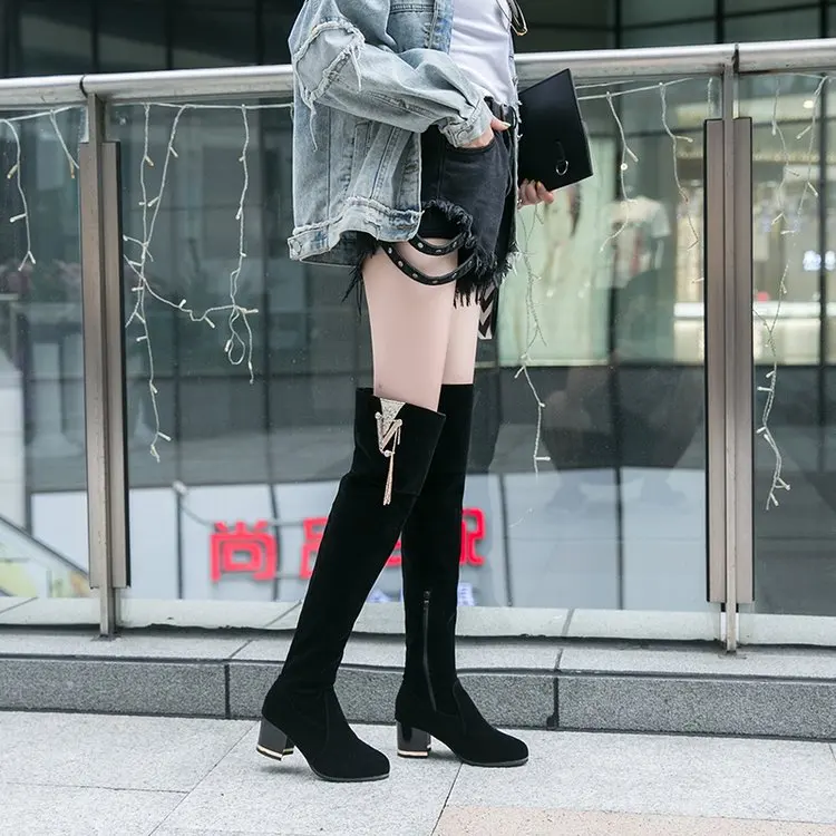 Привлекательные Зимние ботфорты женские зимние сапоги женская обувь на среднем