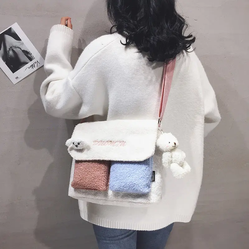 

A hundred ins cartoon cute oblique bag girl 2020 new plush bag Japanese large-capacity student shoulder bag