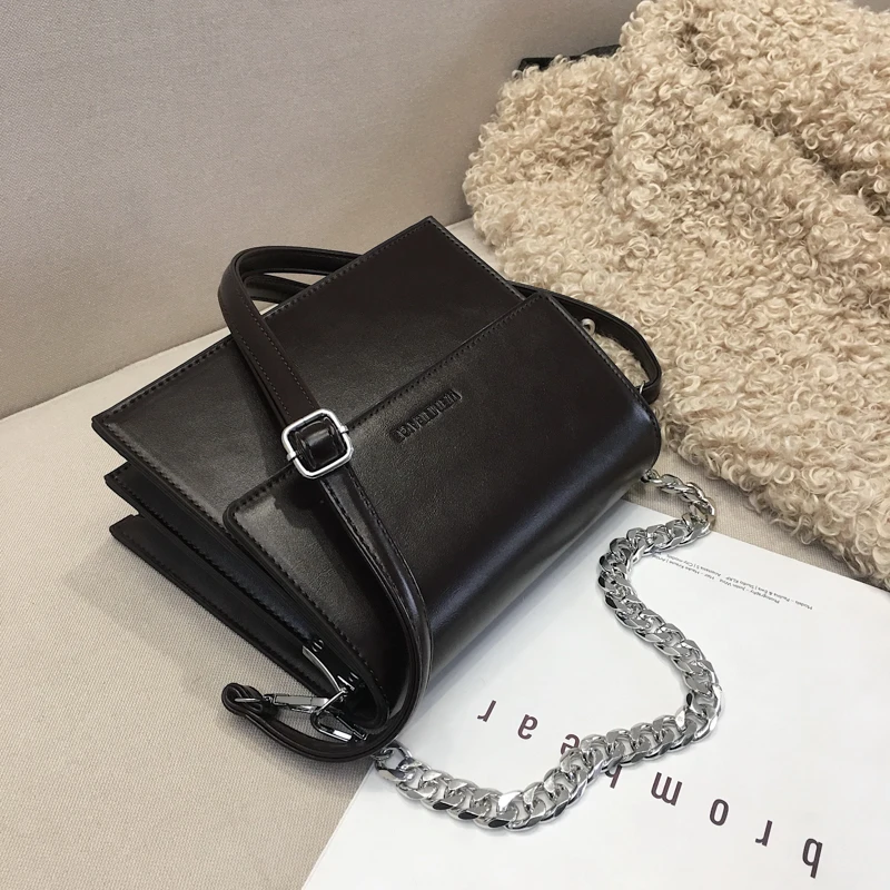 

Classic ladies bags large capacity PU leather handbags new trend ladies shoulder messenger bag mobile phone bag female wild 2021