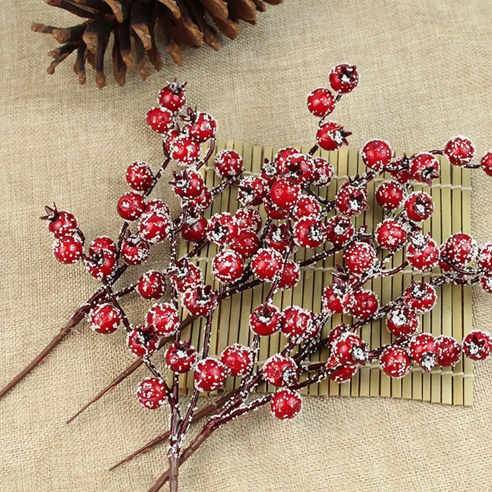 

20-26cm Artificial HomePine Cone Red Berry Bouquet Flower Branch Christmas Decoration Wedding Party Decor Festive Supplies