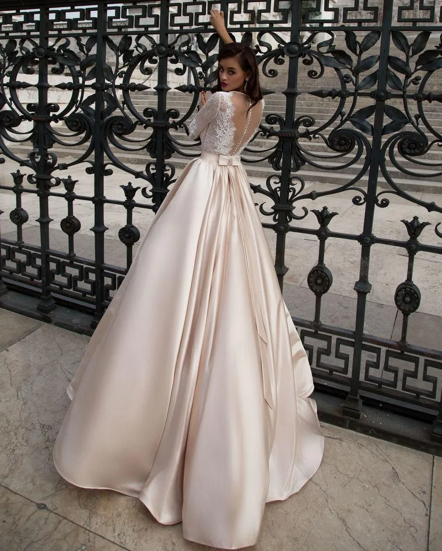 Атласные свадебные платья цвета шампанского с карманами 2019 ТРАПЕЦИЕВИДНОЕ