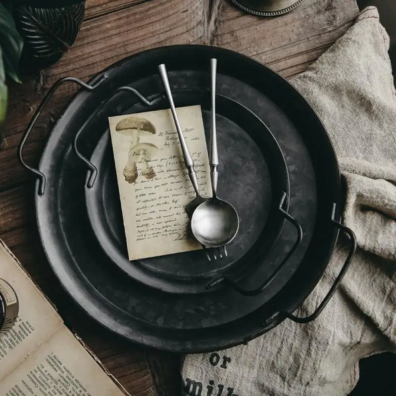 

2021 New Retro Round Wrought Iron With Handle Binaural Storage Tray Flat Tray