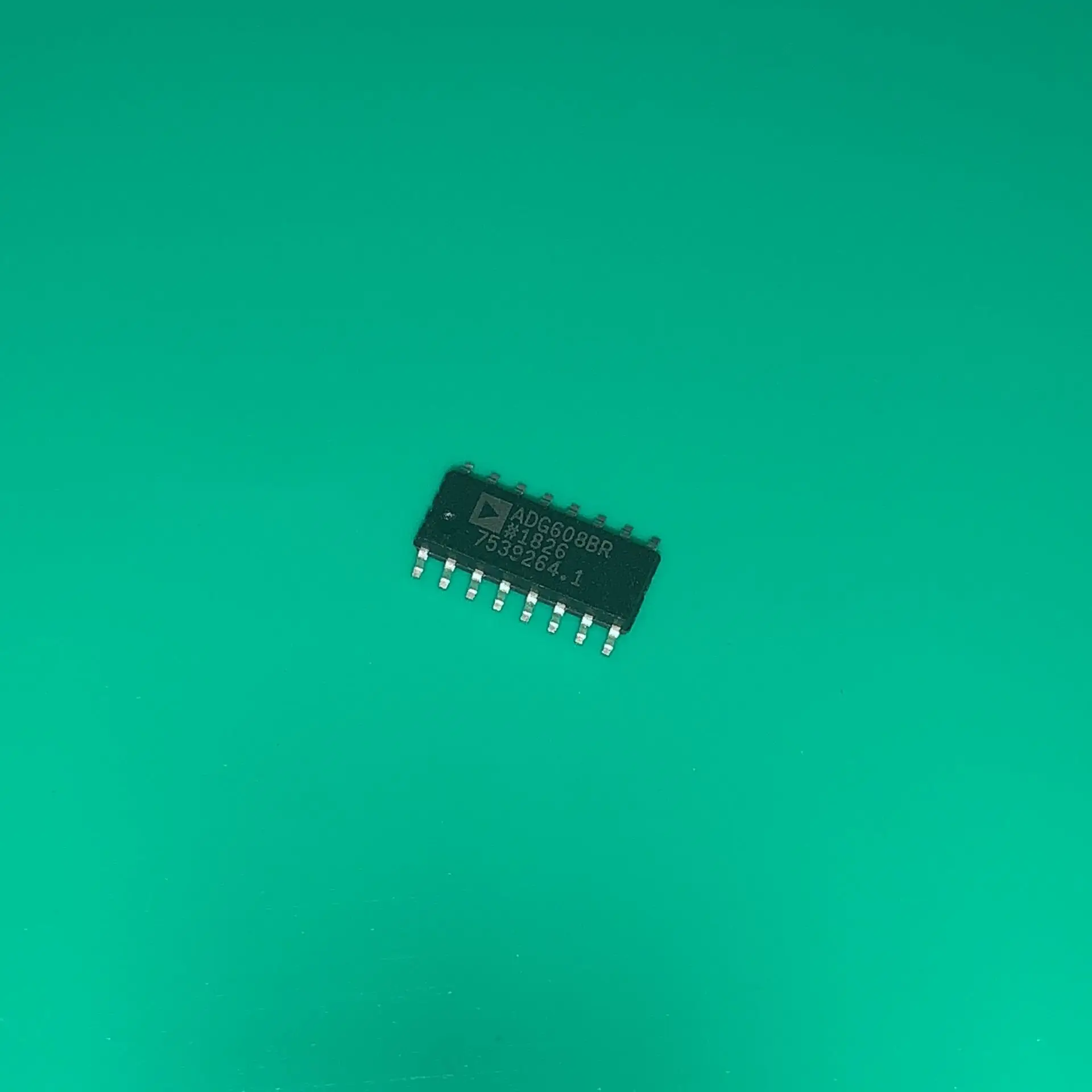 2 шт./лот ADG608B RZ SOP16 ADG608 BRZ IC МУЛЬТИПЛЕКСОР 8X1 16soic ADG608BR ADG608BRZ-RL7 ADG 608B ADG608BRZ-REEL7 | Лампы и