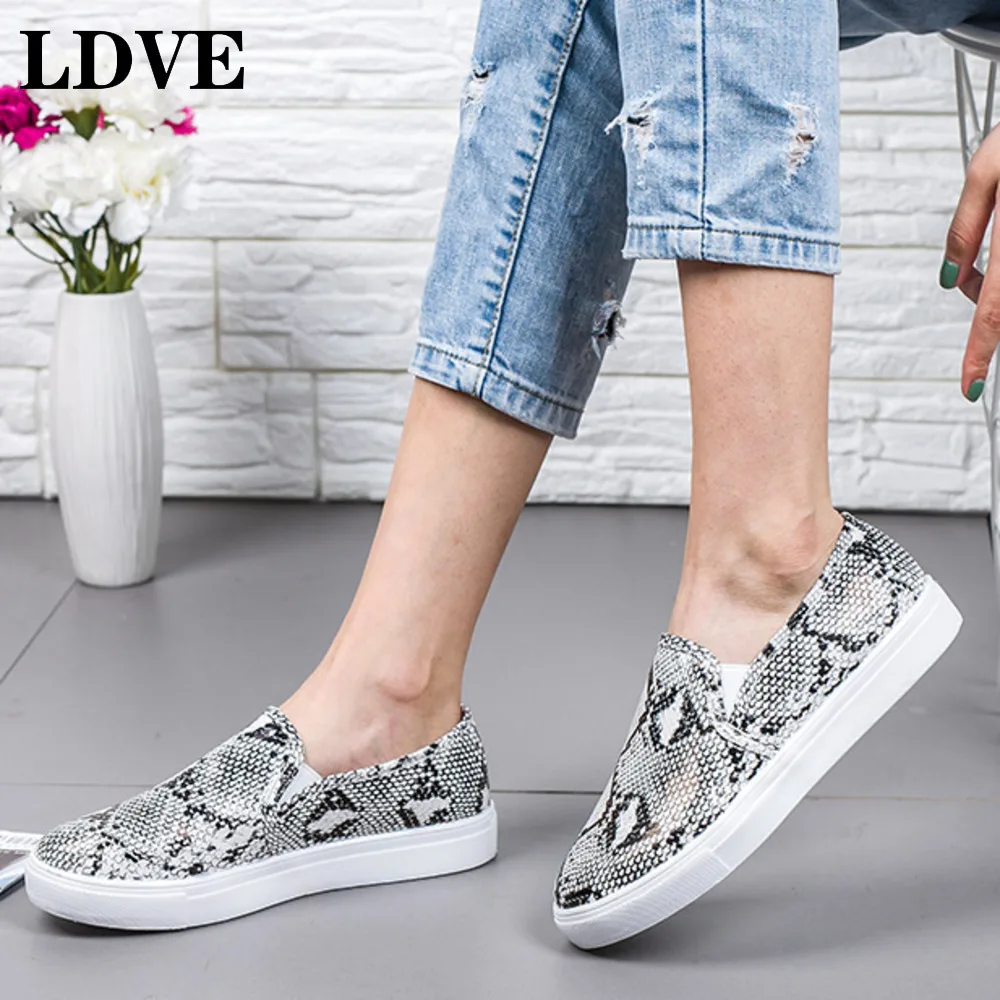 Женские лоферы со змеиным леопардовым принтом сезон весна осень женские