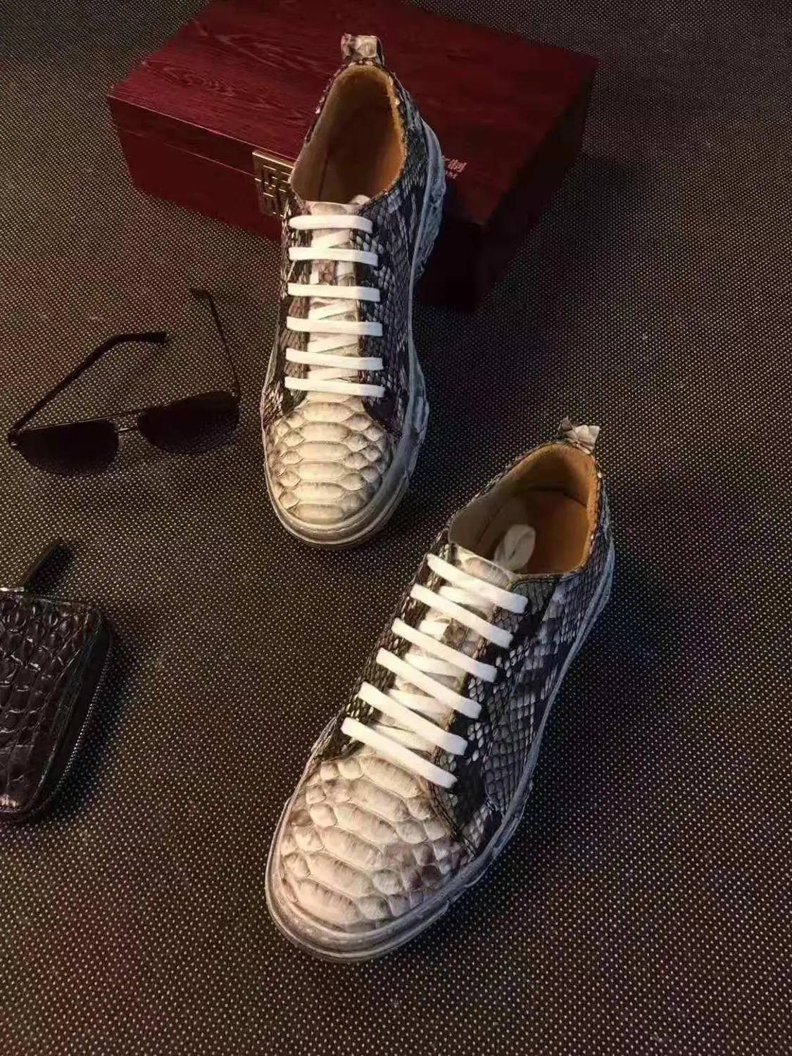 Кроссовки мужские из натуральной кожи питона модная повседневная обувь на
