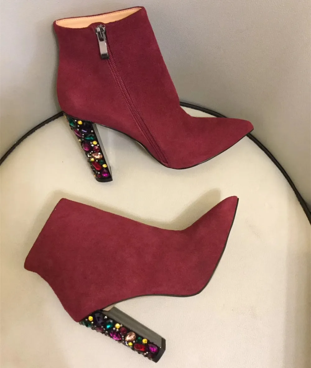 Женские замшевые ботильоны на высоком каблуке модные полусапожки со стразами