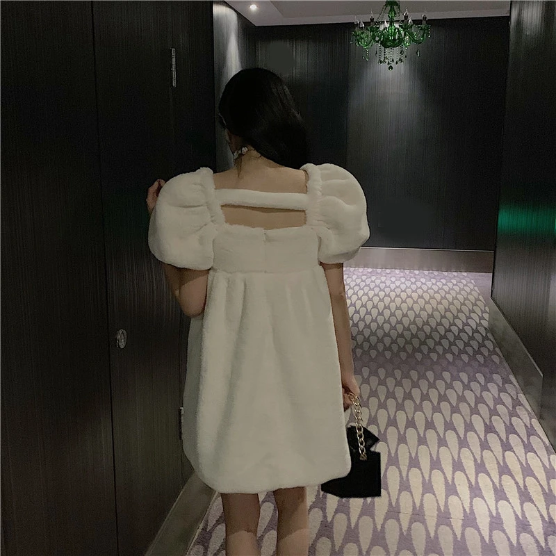 RealShe/Белое Мини-Платье с квадратным воротником и коротким пышным рукавом