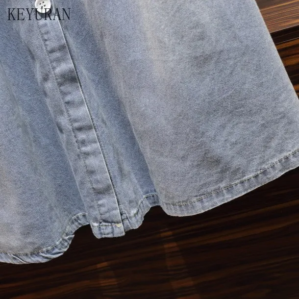 Женское джинсовое платье с коротким рукавом свободное составного кроя из денима