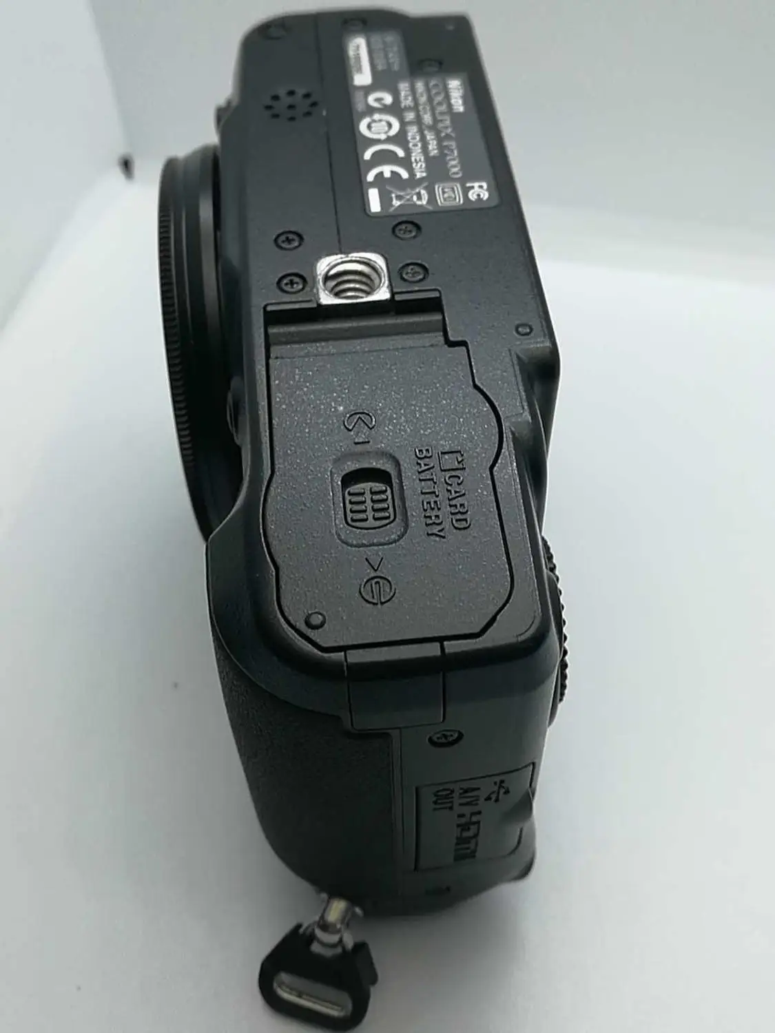 Цифровая камера Nikon Coolpix P7000 б/у 10 1 МП с 7 дюймовым широким зумом и 3 ЖК