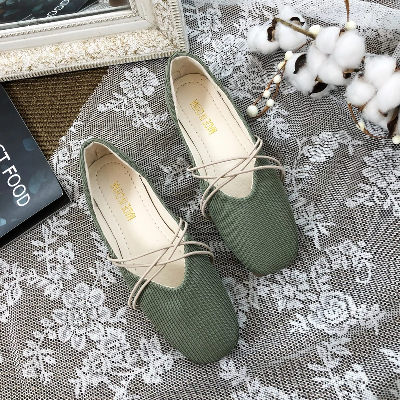 

Spring high quality women flat shoes luxury women shoes Breathable non-slip wear-resisting Comfortable soft Casual Shoes W28-34