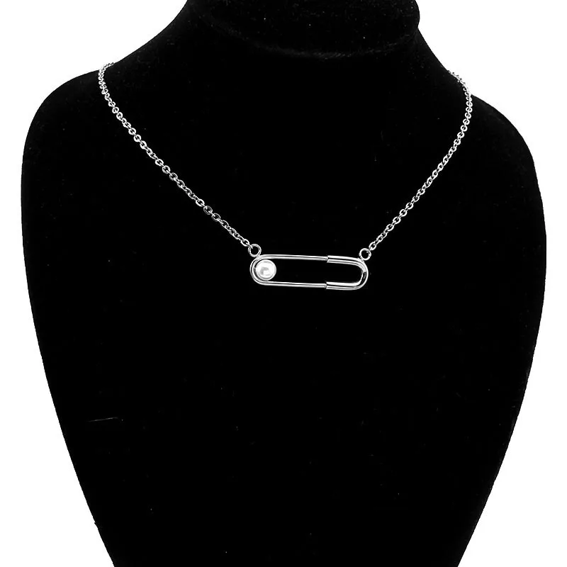 Femme CollierGold/серебряного цвета ожерелья с бумажным зажимом и жемчугом эффектные