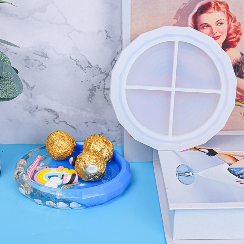 

Rhombus-Shaped Epoxy Resin Silicone Mold Tray Casting Mould for DIY Jewelry Storage Container Trinket Dish Resin Crafts