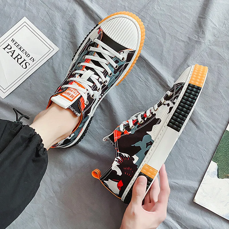 

Spring Autumn Retro Camouflage Painting Board Sneakers Men Fashion Breathable Chunky Men Canvas Sports Skate Shoes bambas hombre