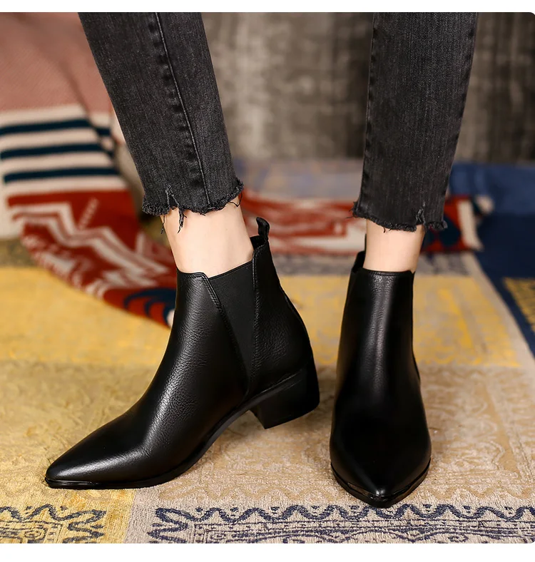 

New women's boots Martin boots women's boots autumn and winter short boots women's tide plus cashmere boots short boots X651