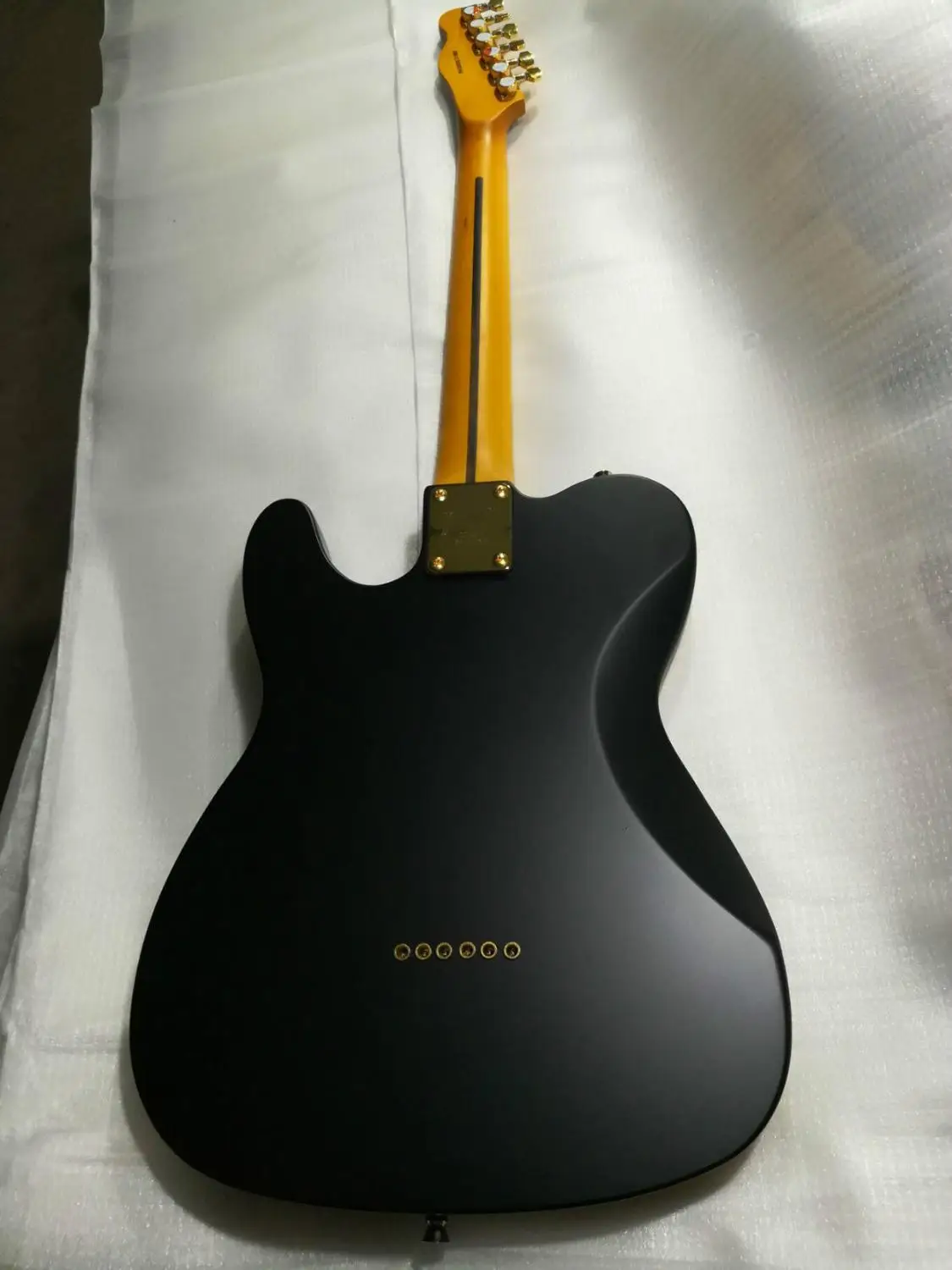 Высококачественная искусственная матовая черная однотонная Кленовая подставка