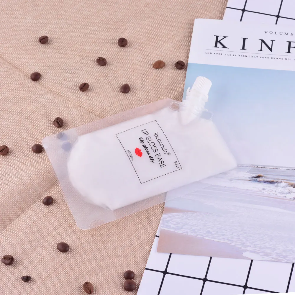 Матовый глянцевый блеск для губ ручной работы 100 мл гелевый материал без запаха