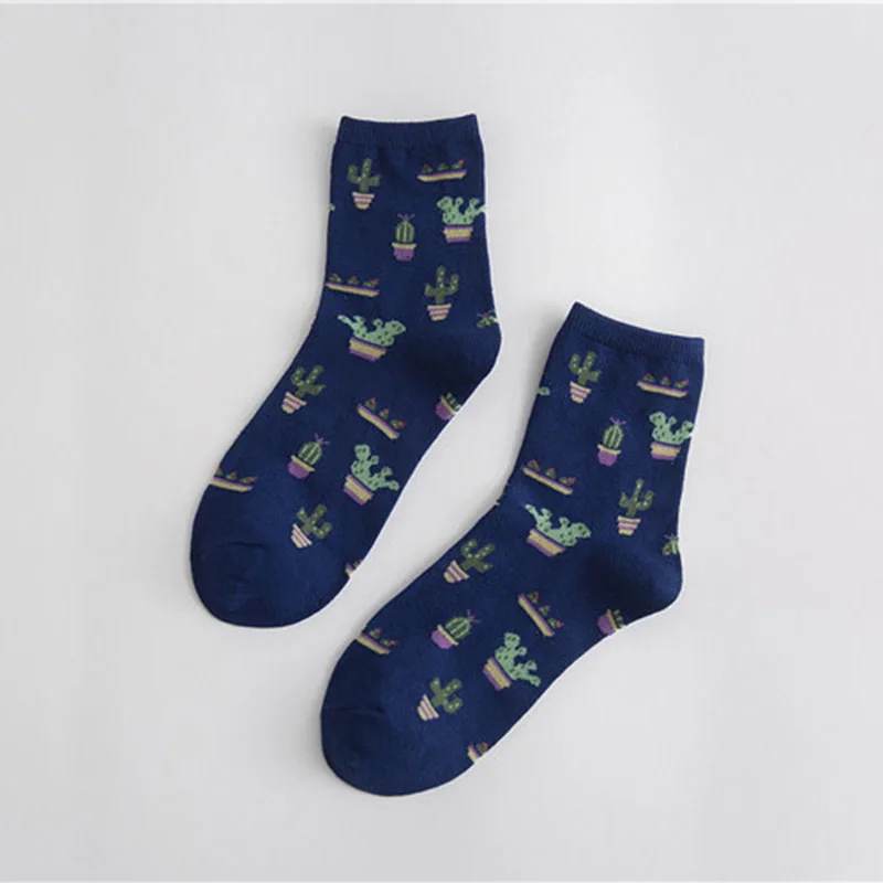 

Women's Socks & Hosiery