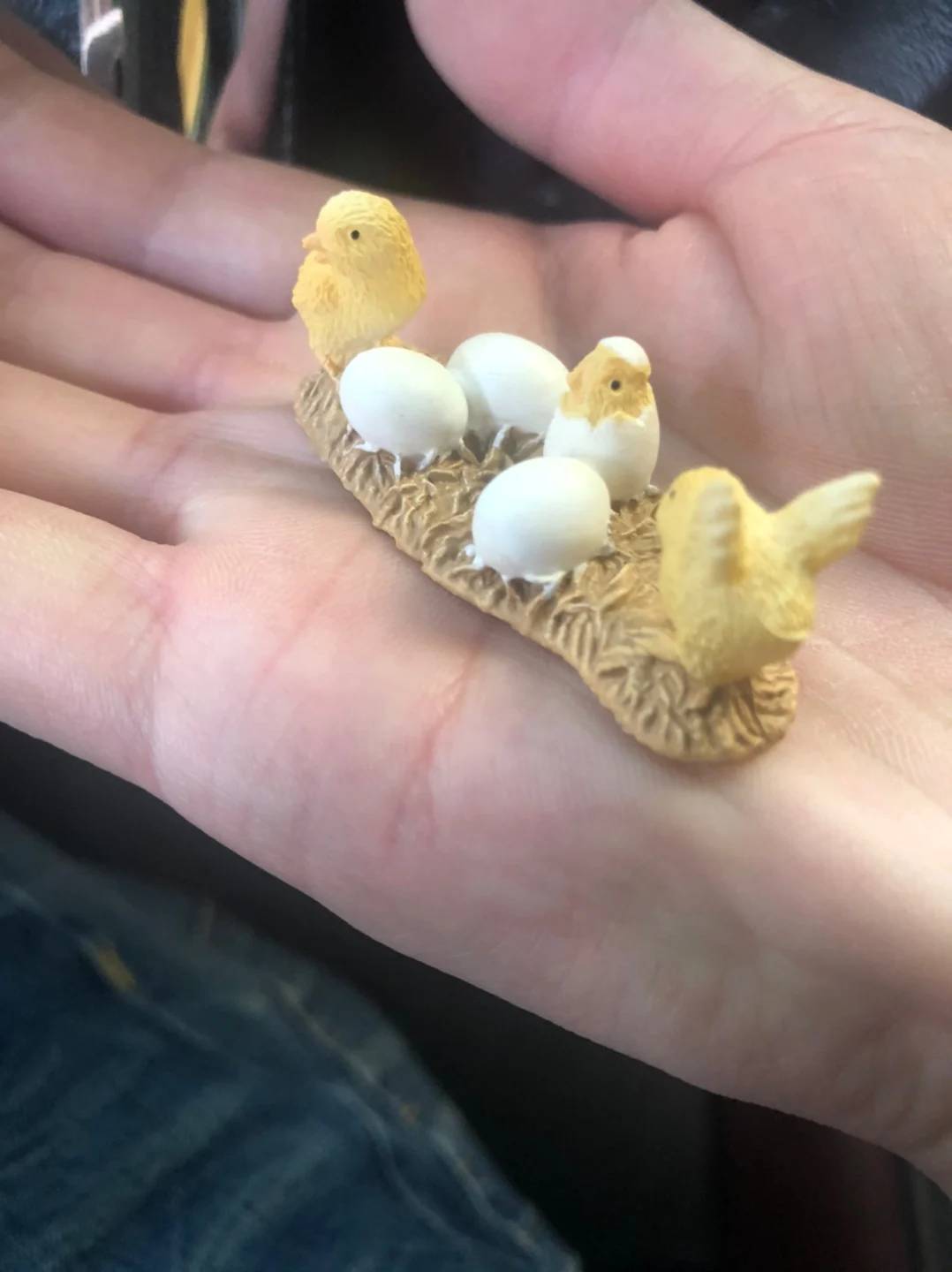 

small plastic pvc figure Animal model toy chicken egg chicken hatching