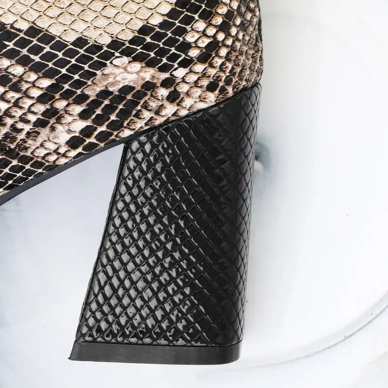 Ботильоны женские зимние на высоком каблуке с острым носком молнии размеры 32-43 |