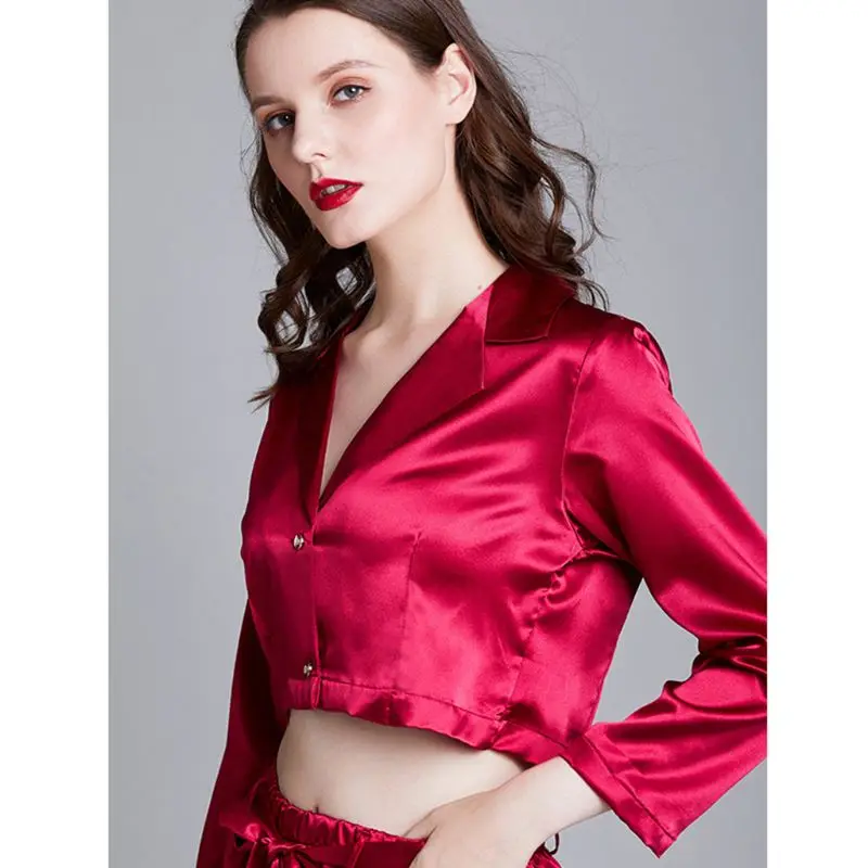 

Women Vintage Shiny Imitation Silk Pajamas Set Long Sleeve Notched Lapel Cropped Tops Wide Leg Pants Solid Color Sleevewear