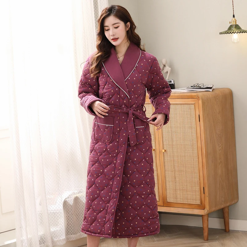 халат стеганый женский. стеганные халаты женские. стеганые домашние халаты женские. стеганый халат женский. халат стеганый женский.