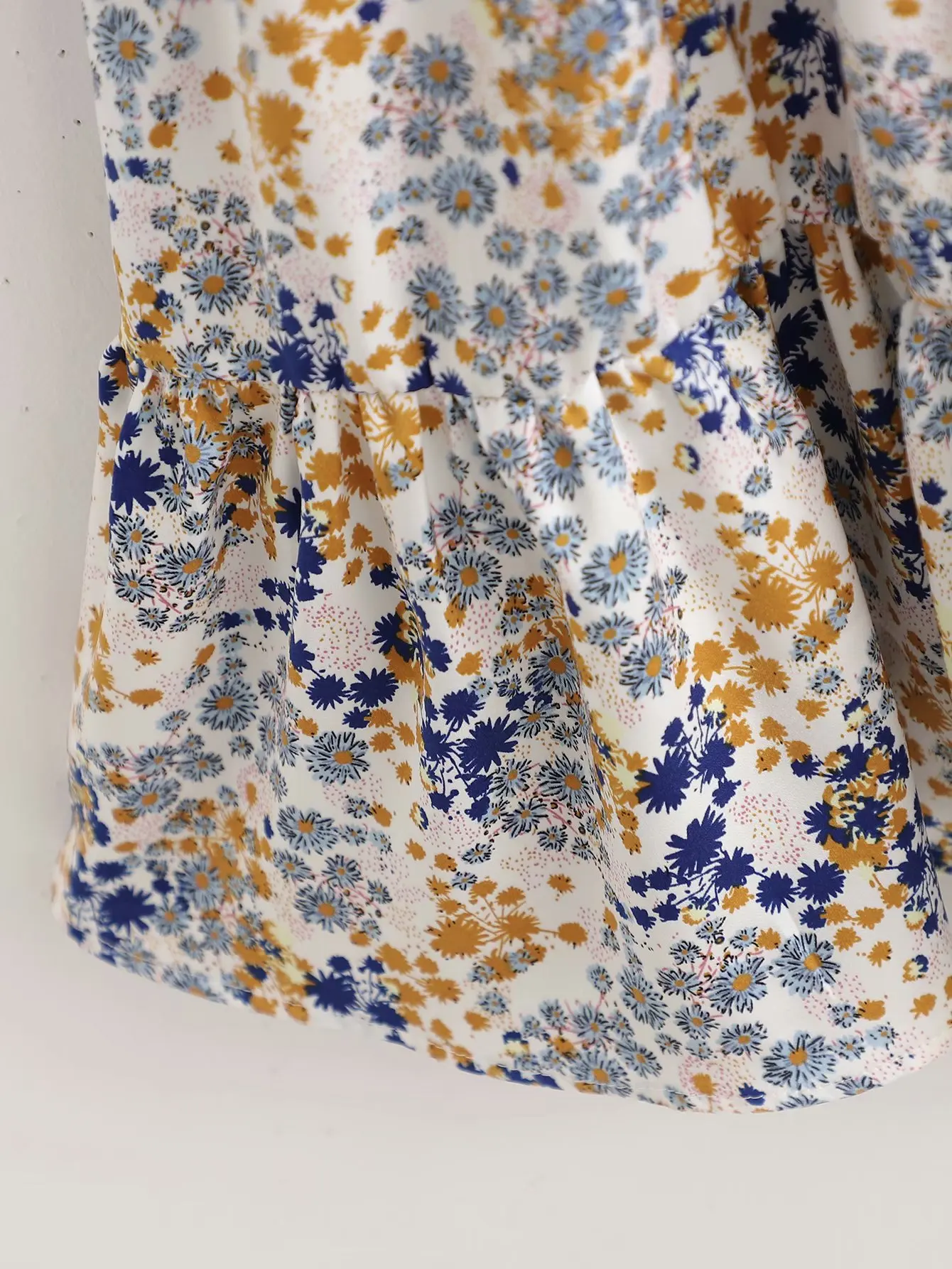 

Fashion Spring New Long-sleeved Square Collar Vintage Women Floral Print Elastic Bust Ruffle Dress Chic Female Midi Dresses
